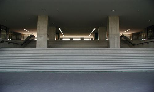 中央階段
