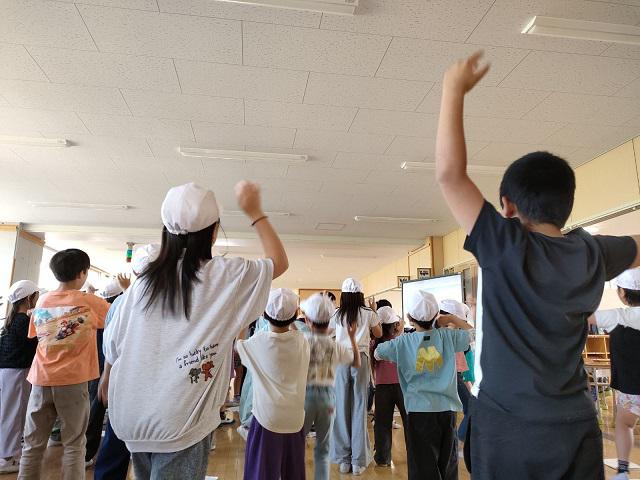ペア集会（応援団）.jpeg