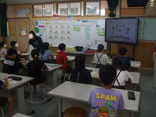 DSCF1758　４年外国語活動_LI_R.jpg