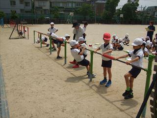 DSCF1396　鉄棒_R.JPG